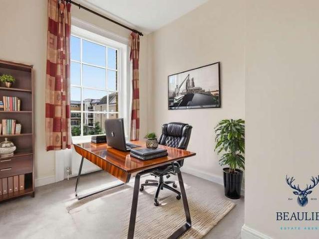 Flat for sale in Hutton, Navestock Side