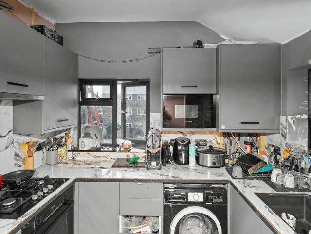 Flat for sale in Shears Green, Hamerton