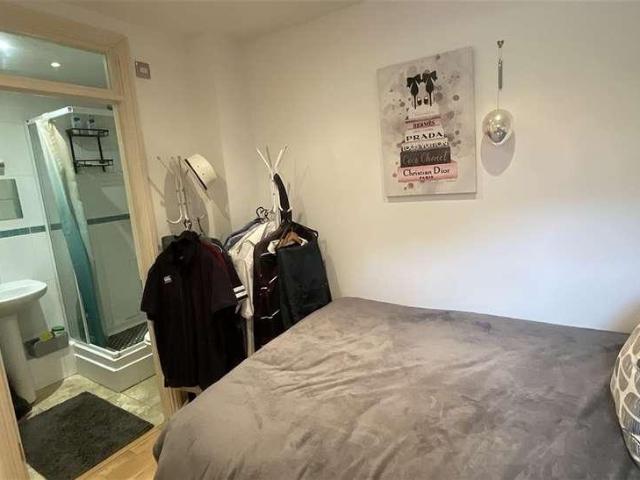 Flat for sale in Cowlease, Ventnor