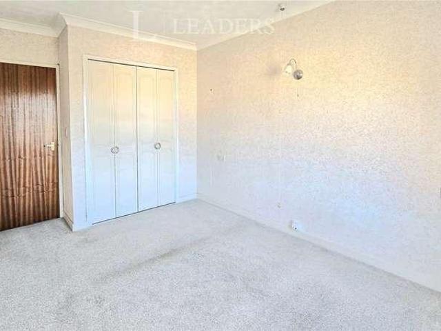 Flat for sale in Greenhill, Crookhill