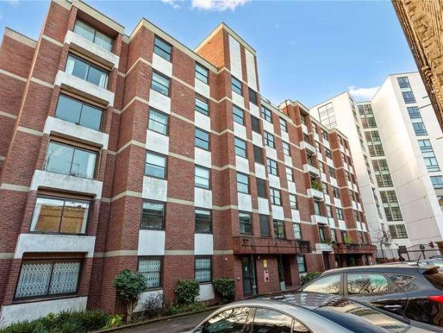Flat for sale in Notting Hill, Greater London