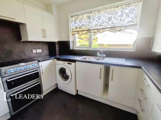 Flat for sale in Rustington, Clapham