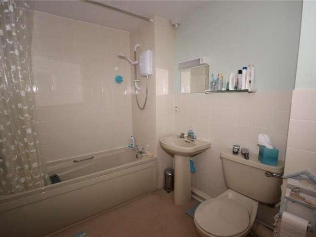 Flat for sale in Seaton, Budlake
