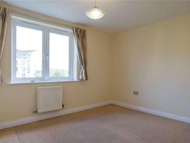 Flat for sale in Newtown, Reading