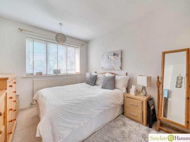 Flat for sale in Shortlands, Greater London