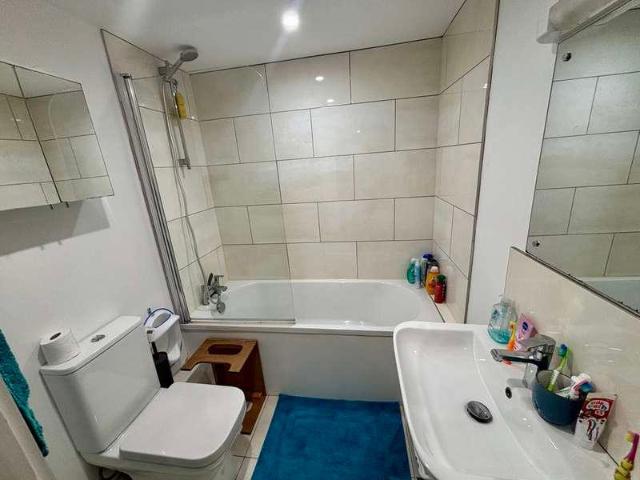 Flat for sale in Lostwithiel, Cornwall
