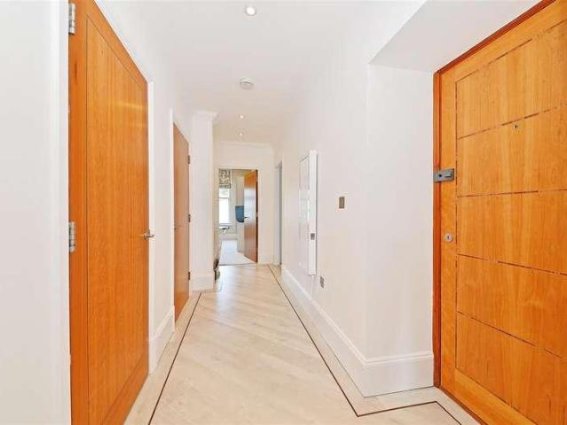 Flat for sale in Sutton Coldfield, West Midlands