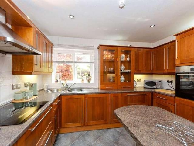 Flat for sale in Colwyn Bay, Wales