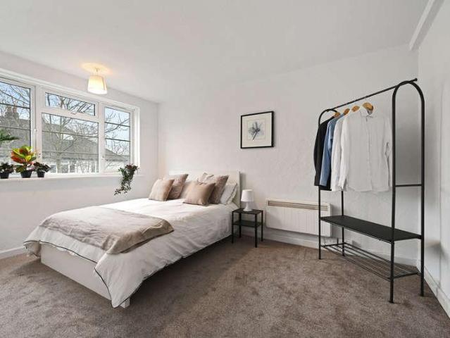 Flat for sale in North Finchley, Isle Of Man