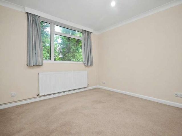 Flat for sale in Salisbury, Wiltshire