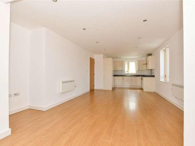 Flat for sale in New Town, Horsham