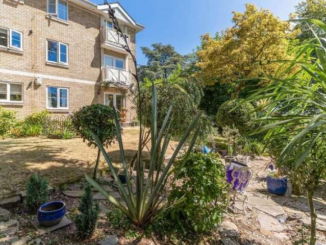 Flat for sale in Wales