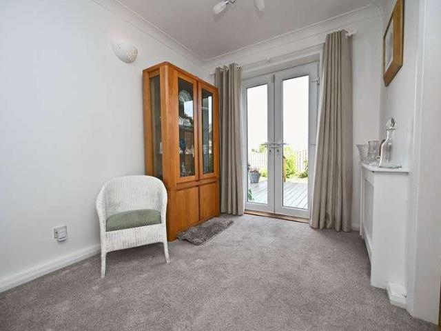 Flat for sale in Old Town, Pogmoor