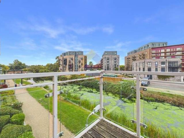 Flat for sale in Moulsham, Chelmsford
