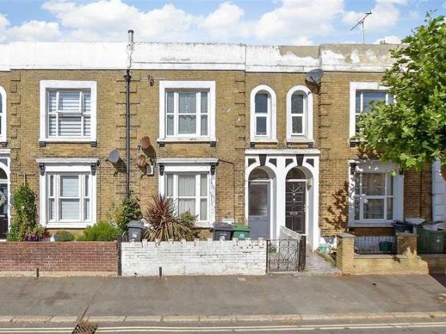 Flat for sale in Sandown, Isle Of Wight