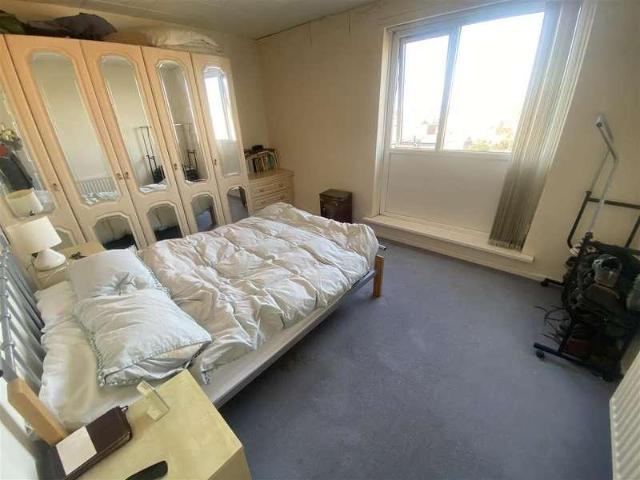Flat for sale in Killingworth, North Tyneside