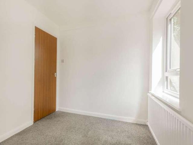 Flat for sale in New Catton, East Bank