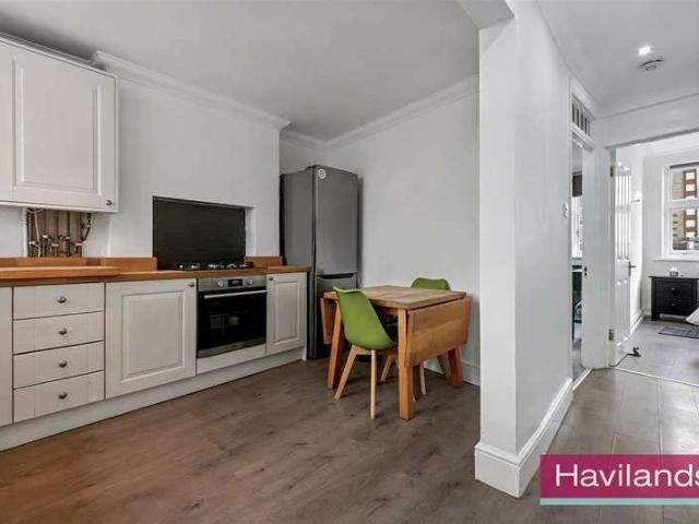 Flat for sale in Grange Park, Greater London