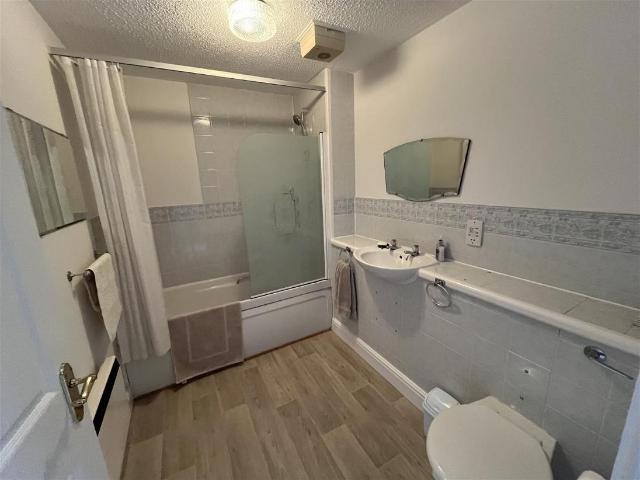 Flat for sale in Strode, Devon
