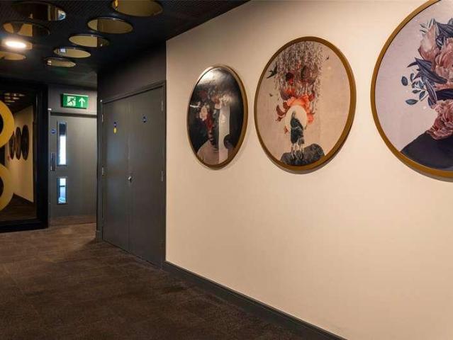 Flat for sale in Whetstone, Greater London