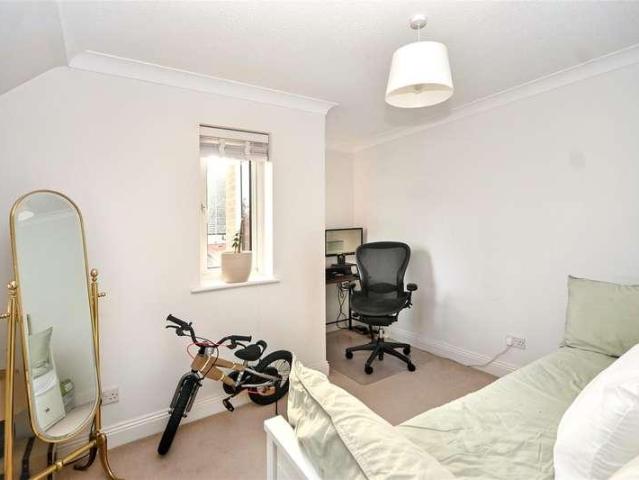 Flat for sale in Eastbourne, East Sussex