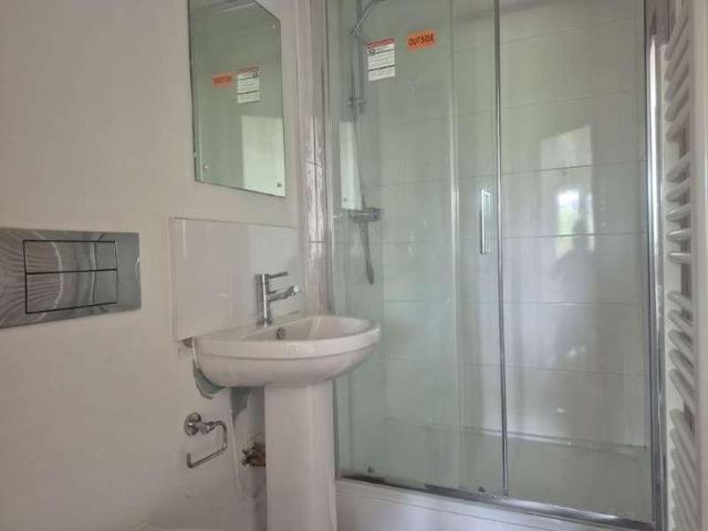 Flat for sale in Midway, Kent