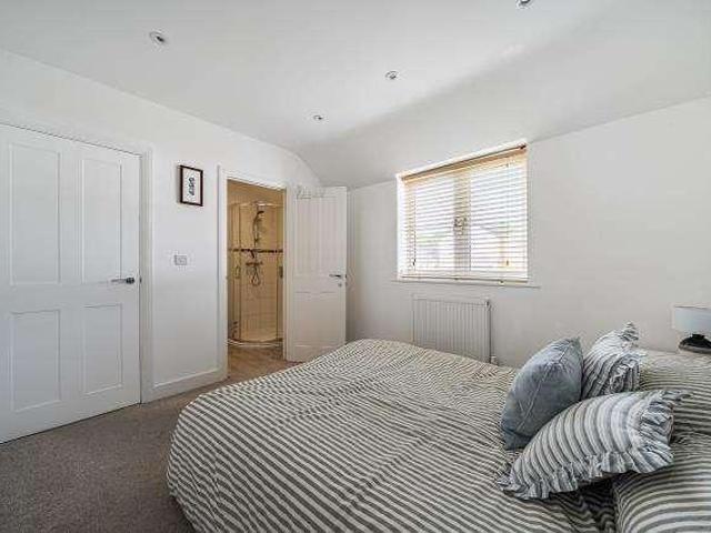 Flat for sale in Dromore, Oxfordshire