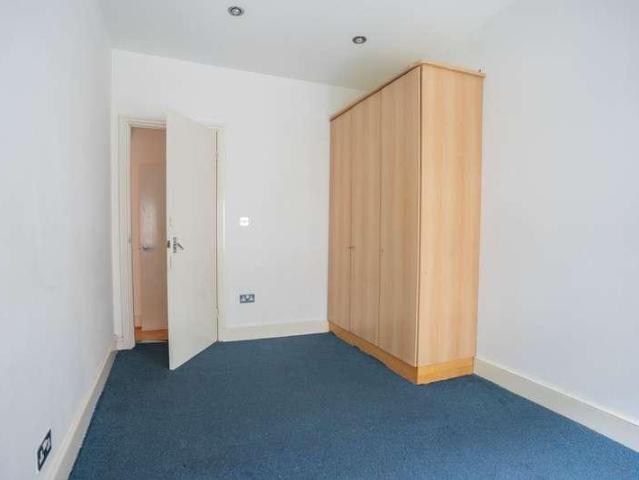 Flat for sale in Cavern Quarter, Calderstones