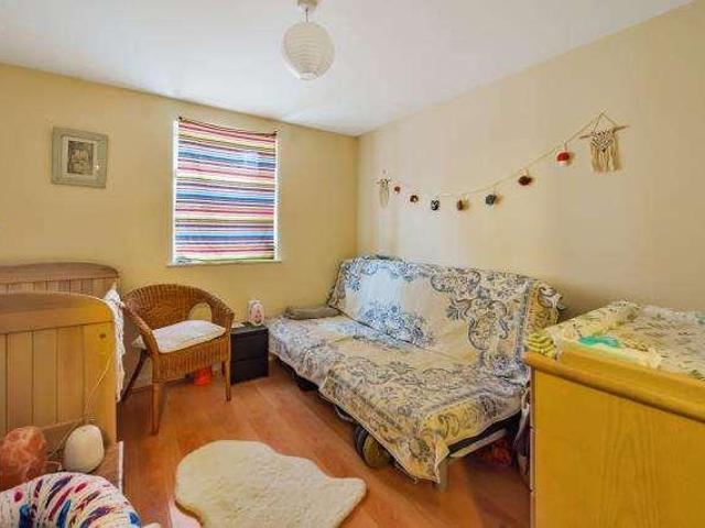 Flat for sale in Coldharbour, Buckinghamshire