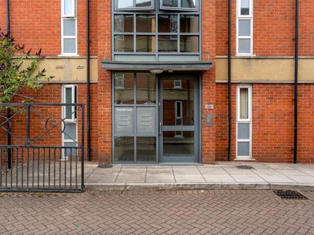 Flat for sale in Crow Wood, Widnes