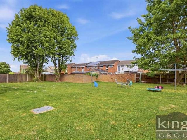 Flat for sale in North Springfield, Chelmsford