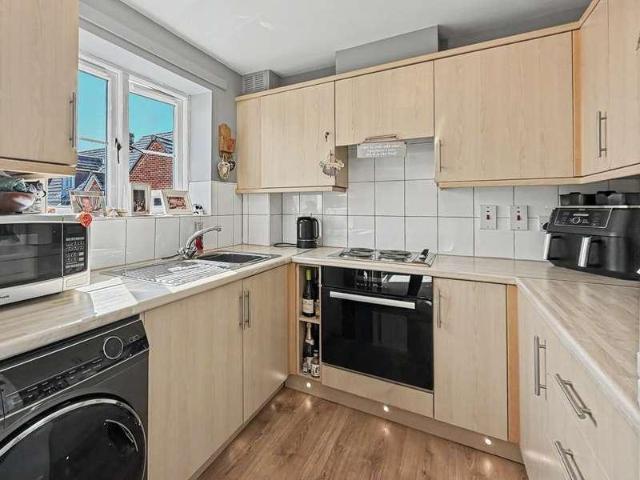 Flat for sale in Ashby Fields, Daventry