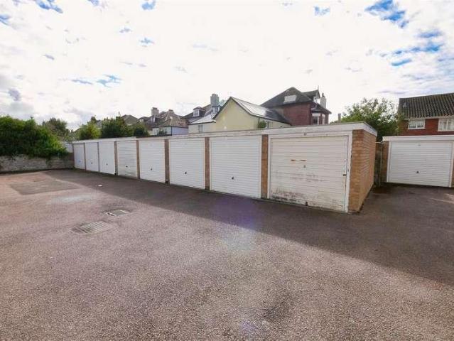 Flat for sale in West Worthing, Worthing