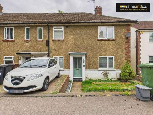 Flat for sale in Potters Bar
