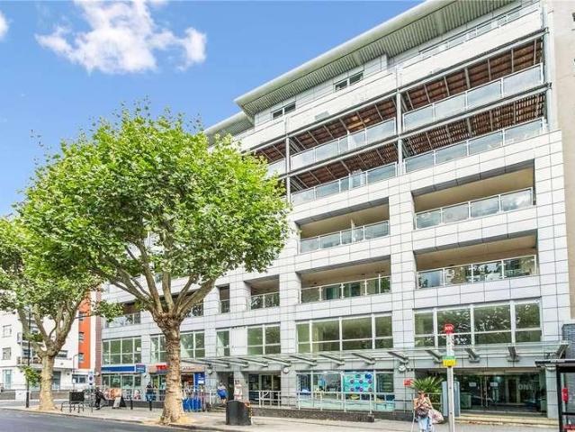 Flat for sale in Hoxton, De Beauvoir Town
