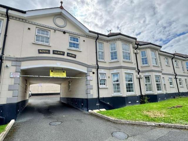 Flat for sale in Burraton, Saltash