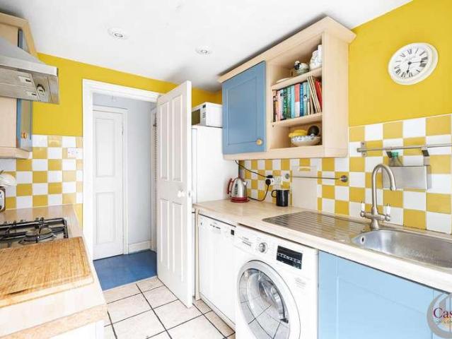 Flat for sale in London Borough of Haringey, Greater London
