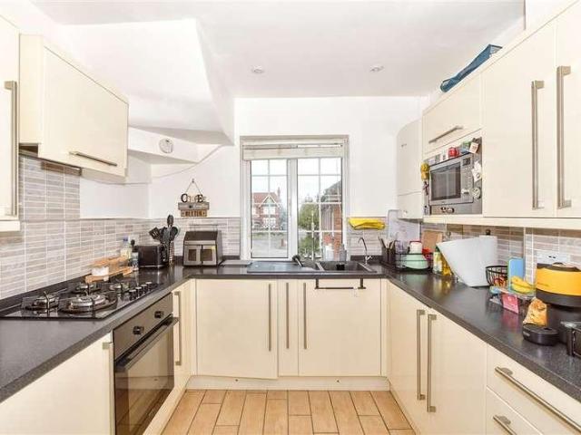 Flat for sale in Havant