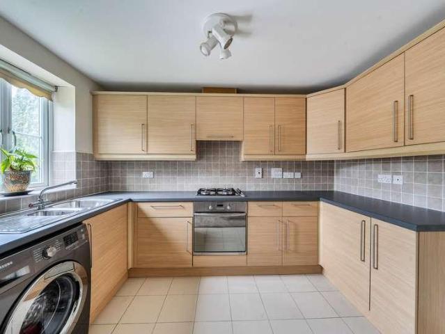 Flat for sale in Abbotswood, Pamington