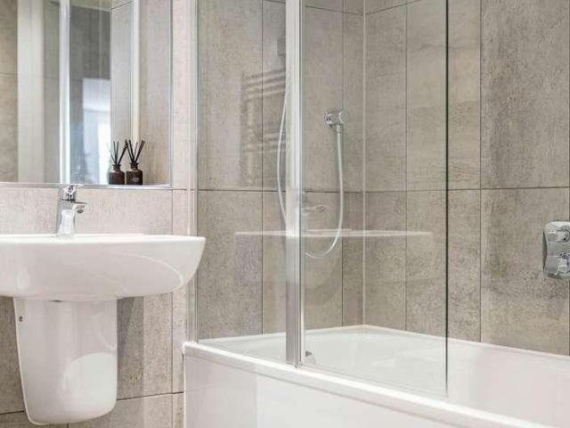 Flat for sale in Reading
