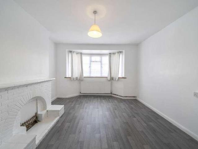 Flat for sale in Greater London