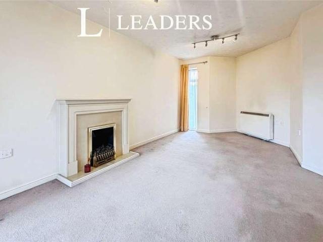 Flat for sale in Hardway, Middlecroft