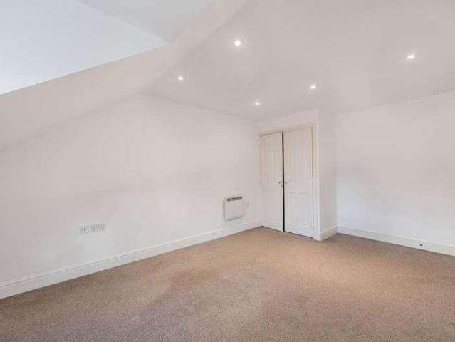 Flat for sale in School House, Gloucestershire