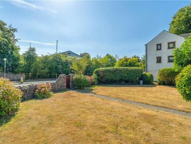 Flat for sale in Ilkley, West Yorkshire