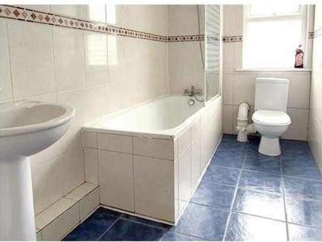 Flat for sale in Folkestone