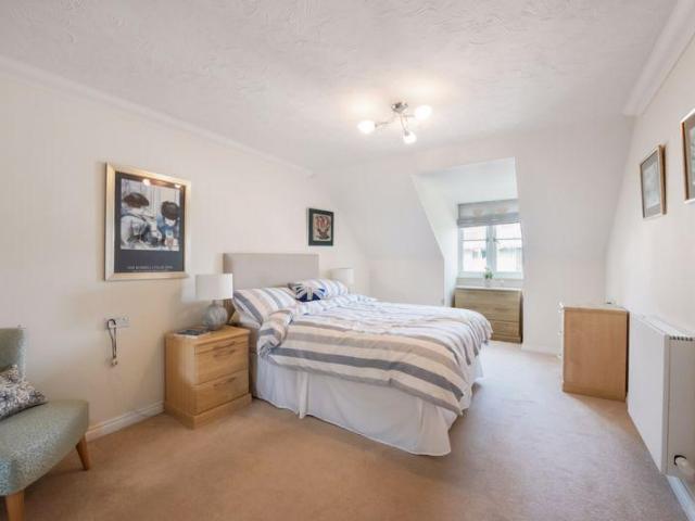 Flat for sale in St. Mildred's, The Bridge