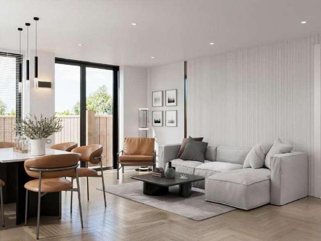 Flat for sale in London Borough of Merton, Collier's Wood