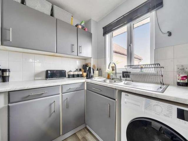 Flat for sale in Yate, South Gloucestershire