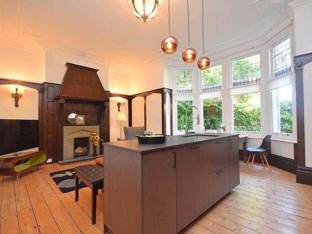 Flat for sale in Penarth, Wales