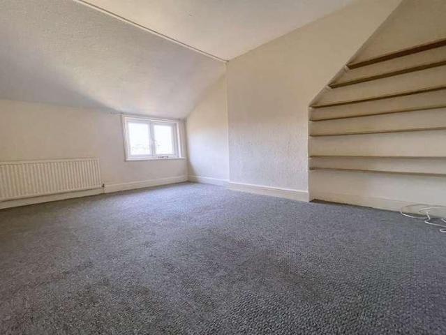 Flat for sale in Seaford, Iford